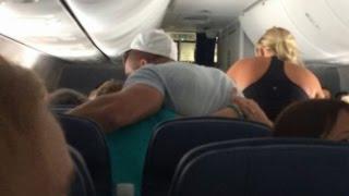 Tim Tebow Leads Prayer For Family After Man Suffers Heart Attack Mid-Flight